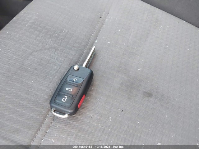 3VW2B7AJ1HM411237 Volkswagen Jetta 1.4t S