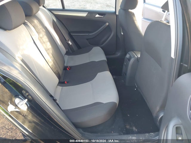 3VW2B7AJ1HM411237 Volkswagen Jetta 1.4t S
