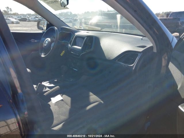 1C4PJLCBXLD582440 Jeep Cherokee Latitude Fwd