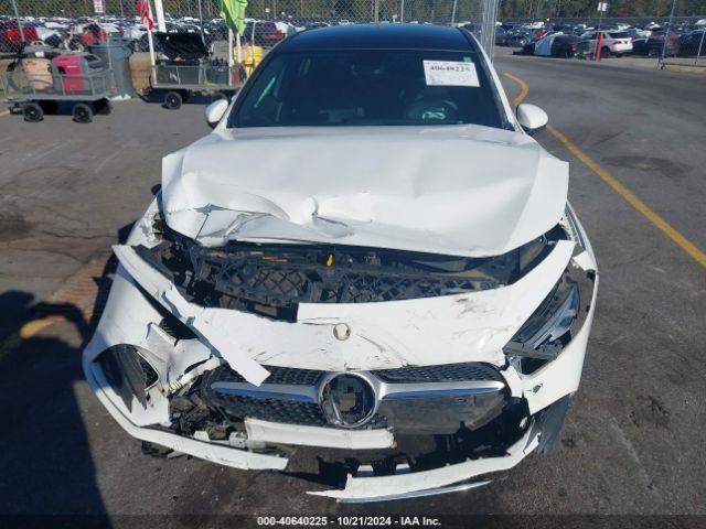 W1K3G4FB8MJ258619 Mercedes-Benz A 220 4matic
