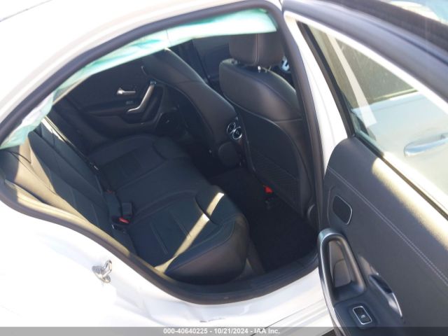 W1K3G4FB8MJ258619 Mercedes-Benz A 220 4matic