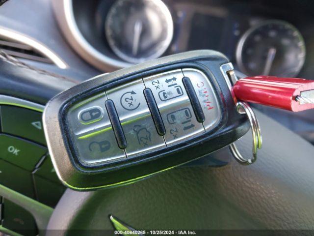 2C4RC1BG8HR788025 Chrysler Pacifica Touring-l