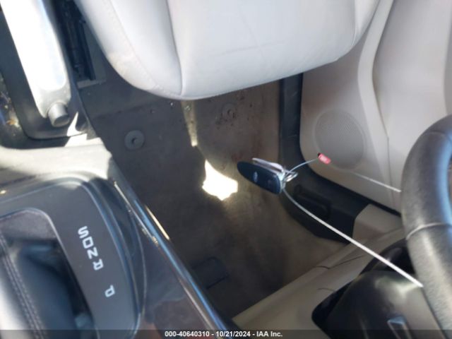 1FMCU0J9XEUD52433 Ford Escape Titanium