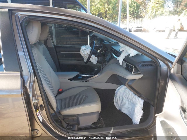 Toyota CAMRY SE 2018 4T1B11HK9JU669519 Image 5