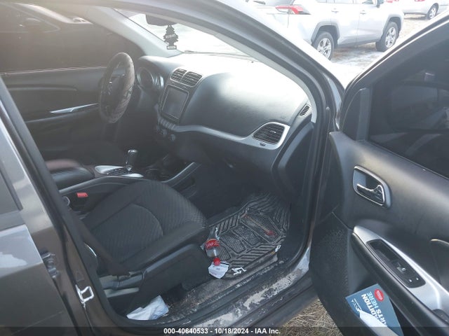 3C4PDCBB5KT718958 Dodge JOURNEY SE