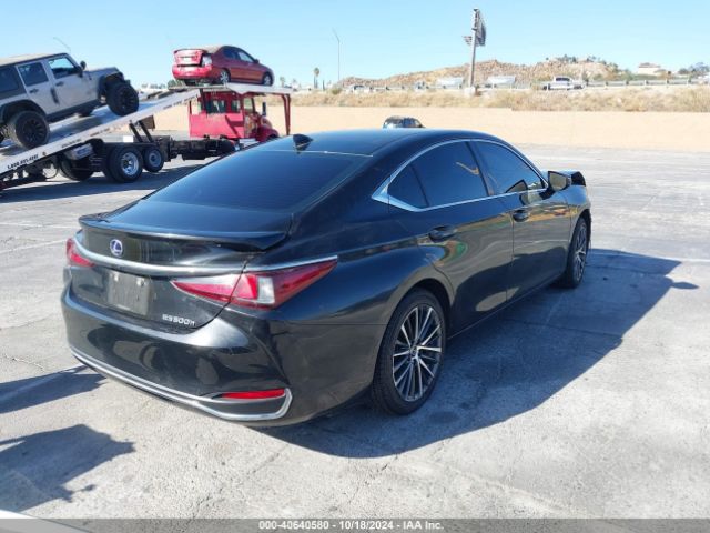 58ADA1C1XNU014663 Lexus ES 300H
