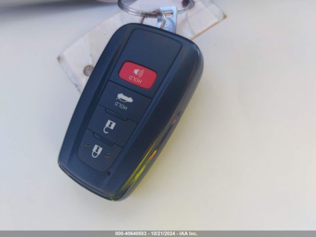 4T1C31AK4RU072220 Toyota Camry Hybrid Le