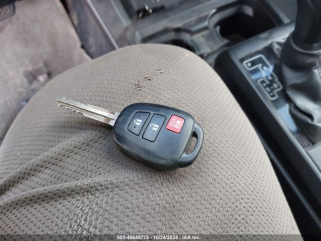5TFCZ5AN7LX212559 Toyota Tacoma Sr V6