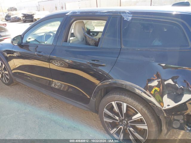YV4102WK3L1045731 Volvo V60 Cross Country T5