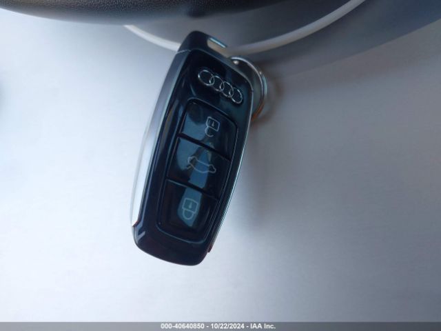 WA1AVAF15KD018902 Audi Q8 55 Premium