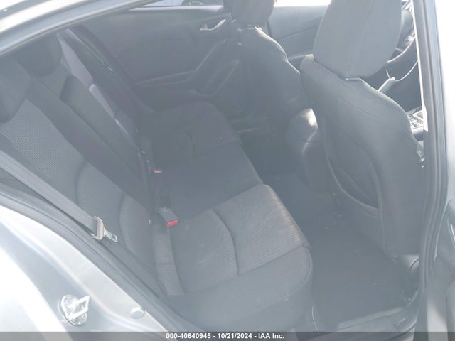 Mazda Mazda3 I Sport 2016 JM1BM1U79G1335501 Image 8
