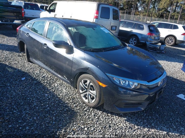 Honda Civic Lx 2018 2HGFC2E57JH572683 Image 1