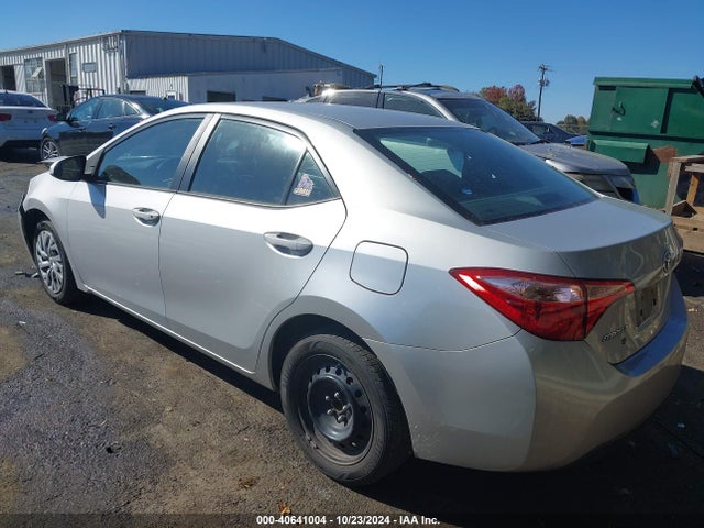 Toyota COROLLA LE 2017 2T1BURHE8HC750555 Image 3