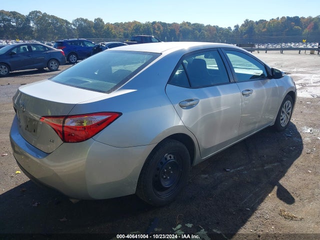 Toyota COROLLA LE 2017 2T1BURHE8HC750555 Image 4