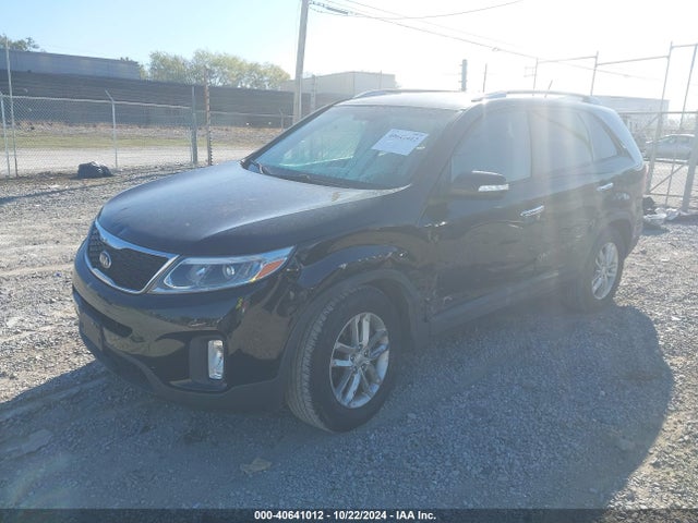 KIA SORENTO LX 2014 5XYKT3A66EG499652 Image 2