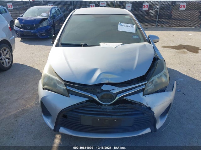 VNKKTUD30FA025082 Toyota YARIS L