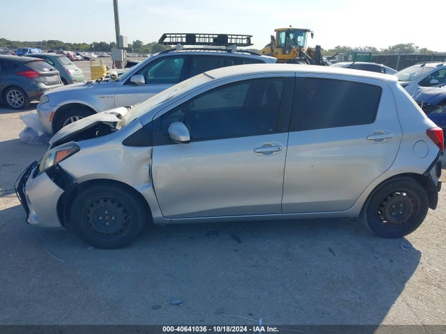 VNKKTUD30FA025082 Toyota YARIS L