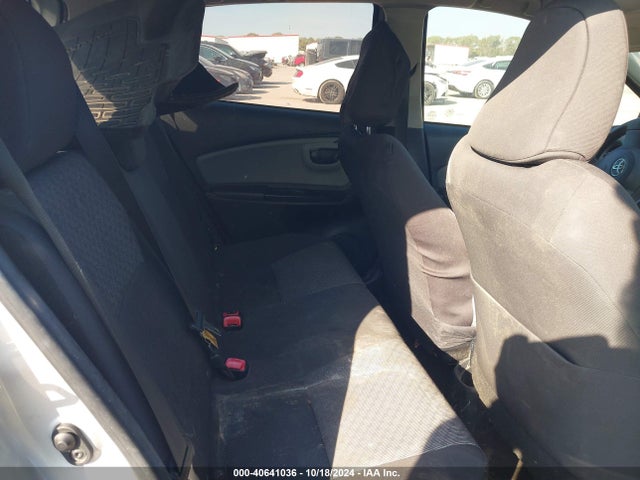 VNKKTUD30FA025082 Toyota YARIS L