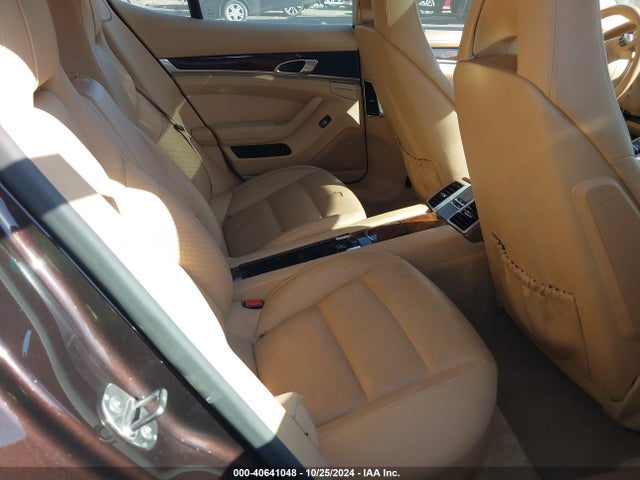 WP0AA2A77EL011592 Porsche PANAMERA 4