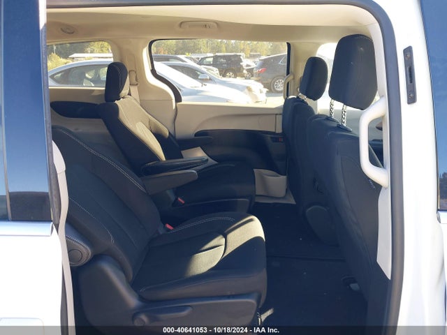 Chrysler Voyager Lx 2020 2C4RC1CG1LR279076 Image 8