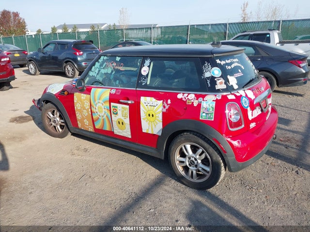 2012 MINI COOPER WMWSU3C56CT258304 Photo 2