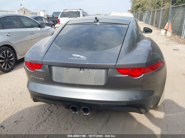 Jaguar F-type Premium 2017 SAJWA6AT3H8K41519 Image 16
