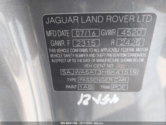 2017 JAGUAR F-TYPE SAJWA6AT3H8K41519 Photo 8