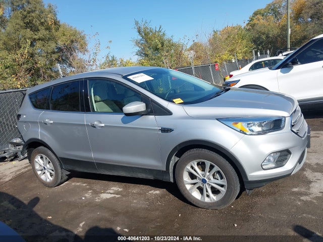 Ford ESCAPE SE 2019 1FMCU0GD7KUB58577 Image 14