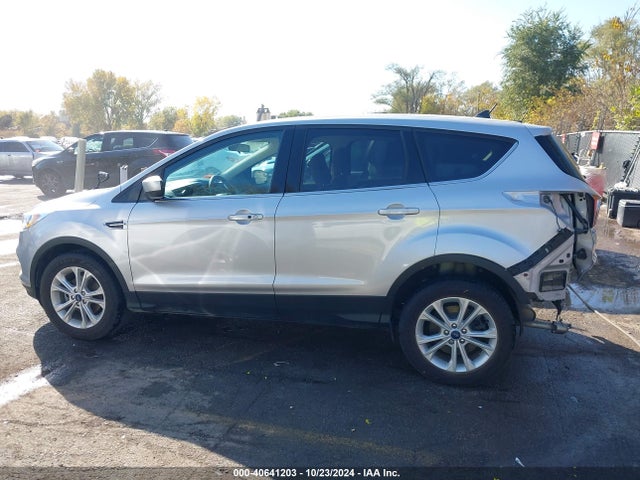 Ford ESCAPE SE 2019 1FMCU0GD7KUB58577 Image 15