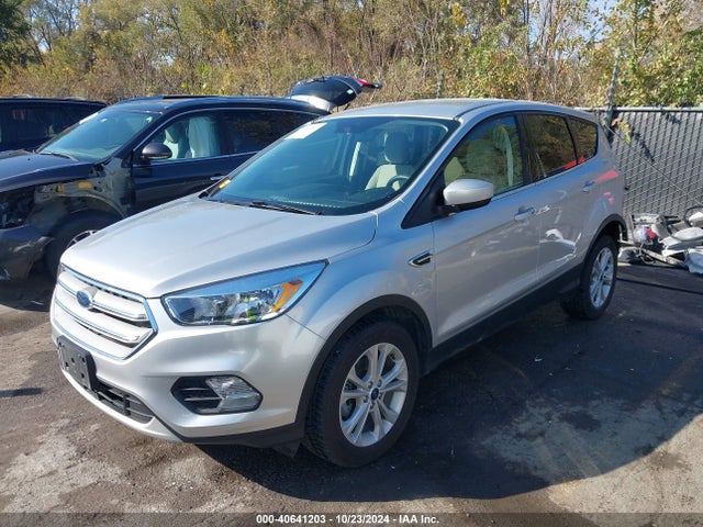 Ford ESCAPE SE 2019 1FMCU0GD7KUB58577 Image 2