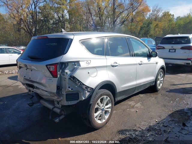 Ford ESCAPE SE 2019 1FMCU0GD7KUB58577 Image 4