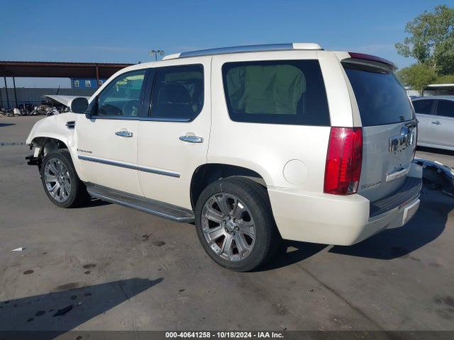 2007 CADILLAC ESCALADE 1GYEC638X7R269799 Photo 2