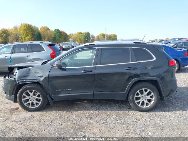 1C4PJMCS7FW583219 Jeep Cherokee Latitude