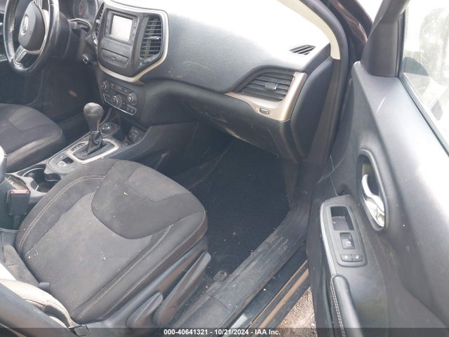 1C4PJMCS7FW583219 Jeep Cherokee Latitude