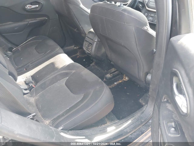 1C4PJMCS7FW583219 Jeep Cherokee Latitude