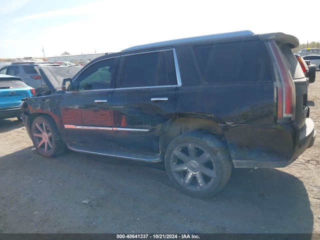 1GYS4BKJ7GR453983 Cadillac Escalade Luxury Collection