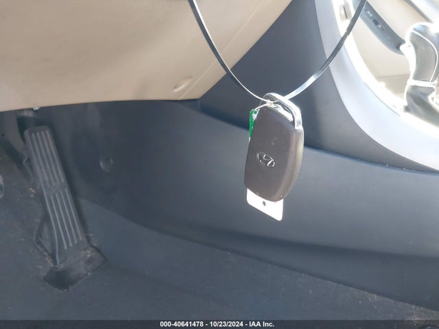 Hyundai Elantra Limited 2015 5NPDH4AEXFH572653 Image 11