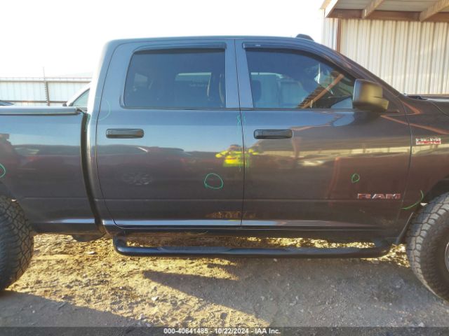 3C6UR5CJ3KG709195 RAM 2500 Tradesman  4x4 6'4 Box