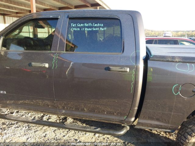 3C6UR5CJ3KG709195 RAM 2500 Tradesman  4x4 6'4 Box