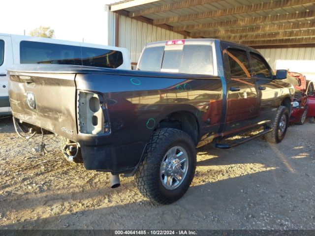3C6UR5CJ3KG709195 RAM 2500 Tradesman  4x4 6'4 Box