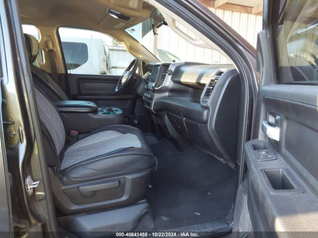 3C6UR5CJ3KG709195 RAM 2500 Tradesman  4x4 6'4 Box