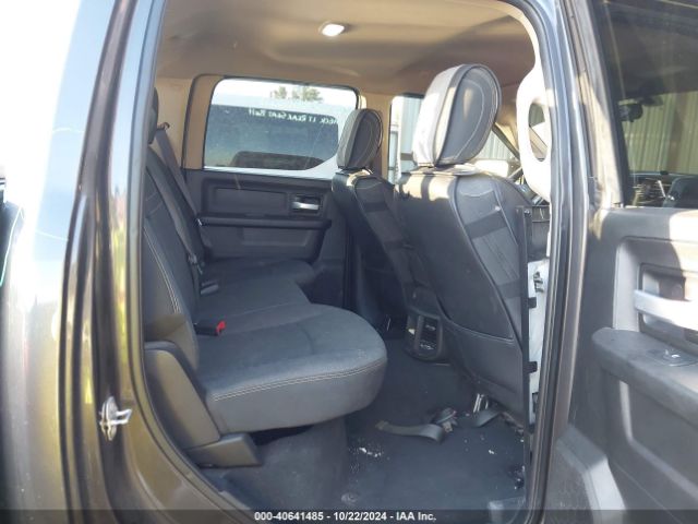 3C6UR5CJ3KG709195 RAM 2500 Tradesman  4x4 6'4 Box