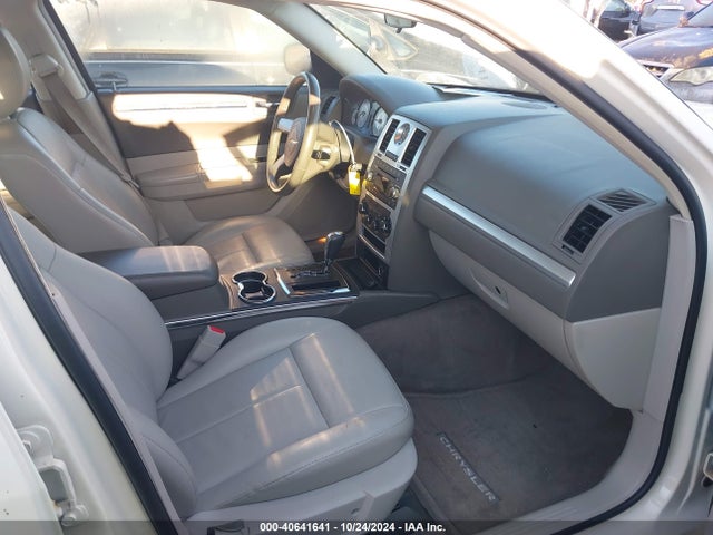 Aukcja sprzedaży 2010 Chrysler 300 Touring/signature Series/executive Series, vin: 2C3CA5CV6AH297212, numer aukcji: 40641641
