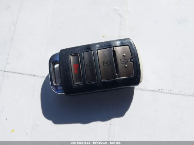 KNALN4D70E5139825 KIA Cadenza Premium