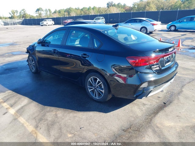 KIA Forte Lxs 2023 3KPF24AD9PE510443 Image 3