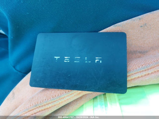2021 TESLA MODEL 3 5YJ3E1EC2MF063373 Photo 10