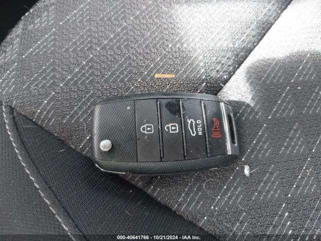 3KPA25AD9PE539294 KIA Rio 5-door S