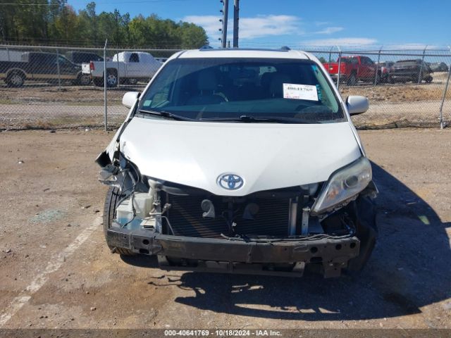 5TDYK3DC5FS545135 Toyota Sienna Xle 8 Passenger