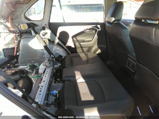 Toyota Rav4 Limited 2023 2T3N1RFV6PW335750 Image 8