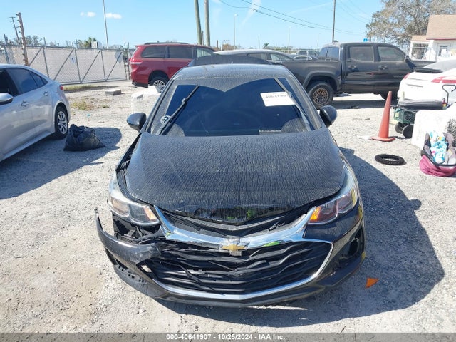 3G1BC6SMXKS560700 Chevrolet CRUZE LS